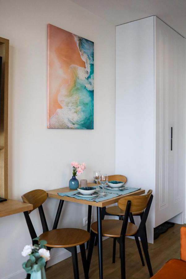 Glow Apartments, Apartamenty Stocznia Cesarska & Montownia 格但斯克 外观 照片