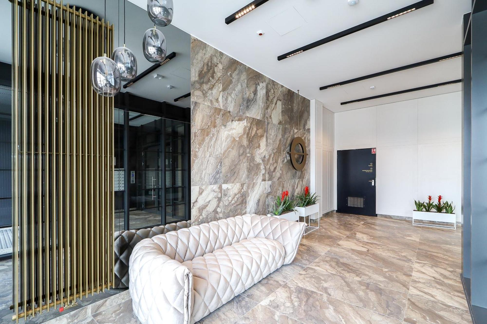 Glow Apartments, Apartamenty Stocznia Cesarska & Montownia 格但斯克 外观 照片